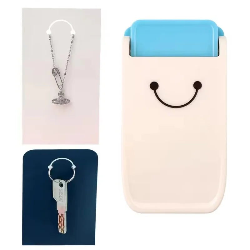 Portable hang tag punching tool keychain jewelry display card hang tag DIY suitable for supporting paper and cardboard